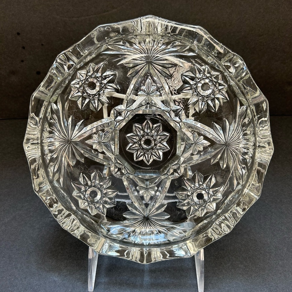 EAPC VINTAGE ANCHOR HOCKING  CUT GLASS STAR OF DAVID PATTERN ASHTRAY